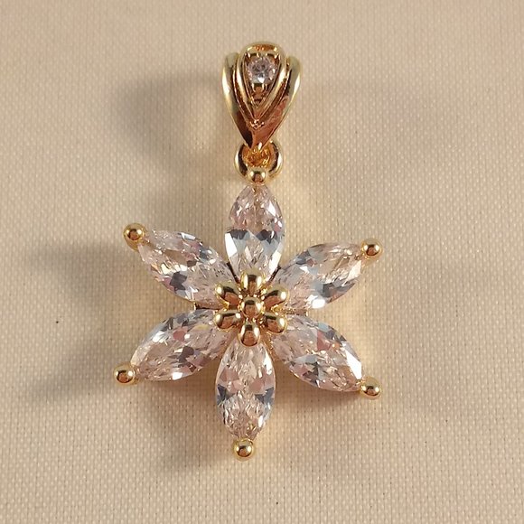 18K Yellow Gold Filled Star Flower Marquise Diamond Zircon Pendant 3.0ctw Gift - Picture 2 of 5